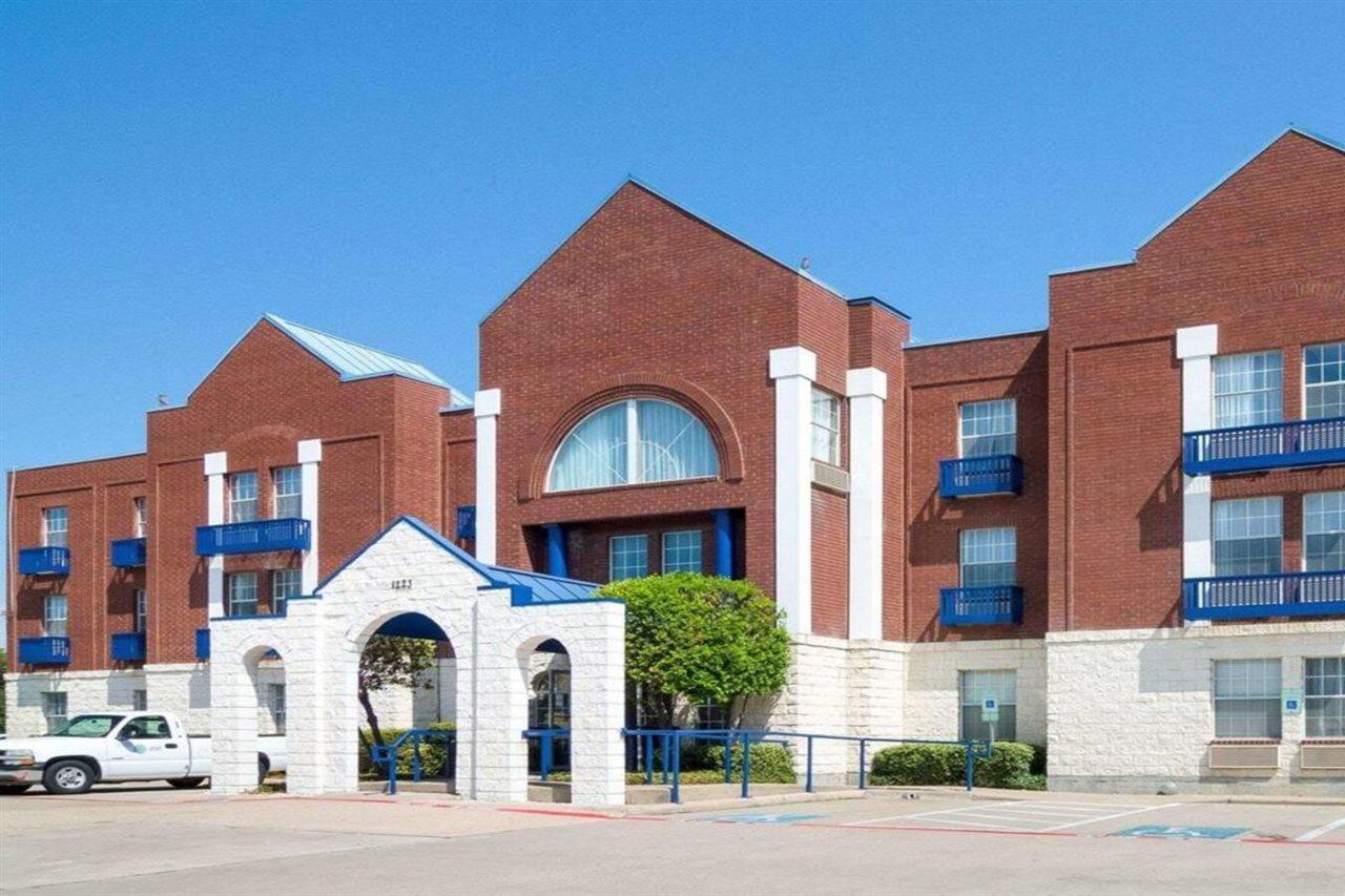 Comfort Suites Las Colinas Center Irving Exterior foto