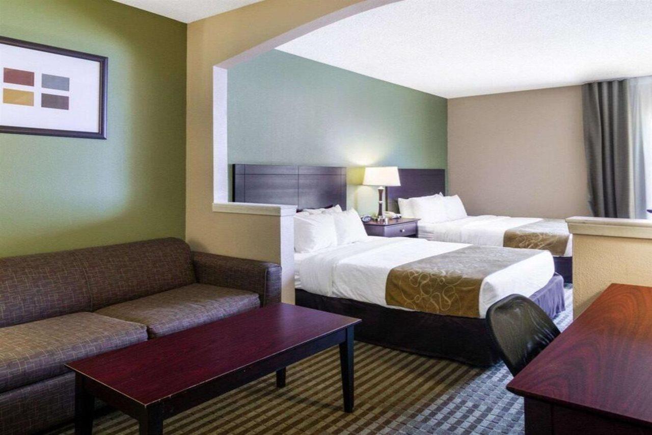 Comfort Suites Las Colinas Center Irving Exterior foto