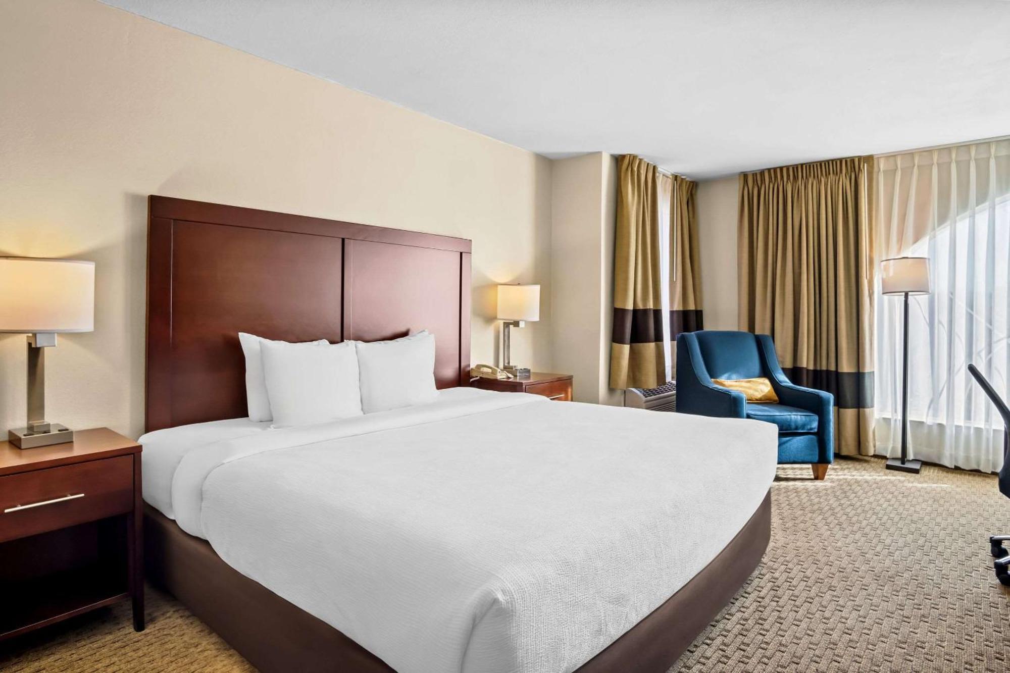 Comfort Suites Las Colinas Center Irving Exterior foto