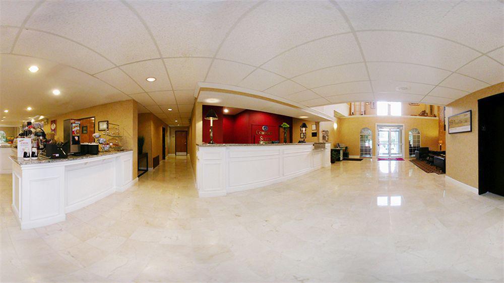 Comfort Suites Las Colinas Center Irving Exterior foto